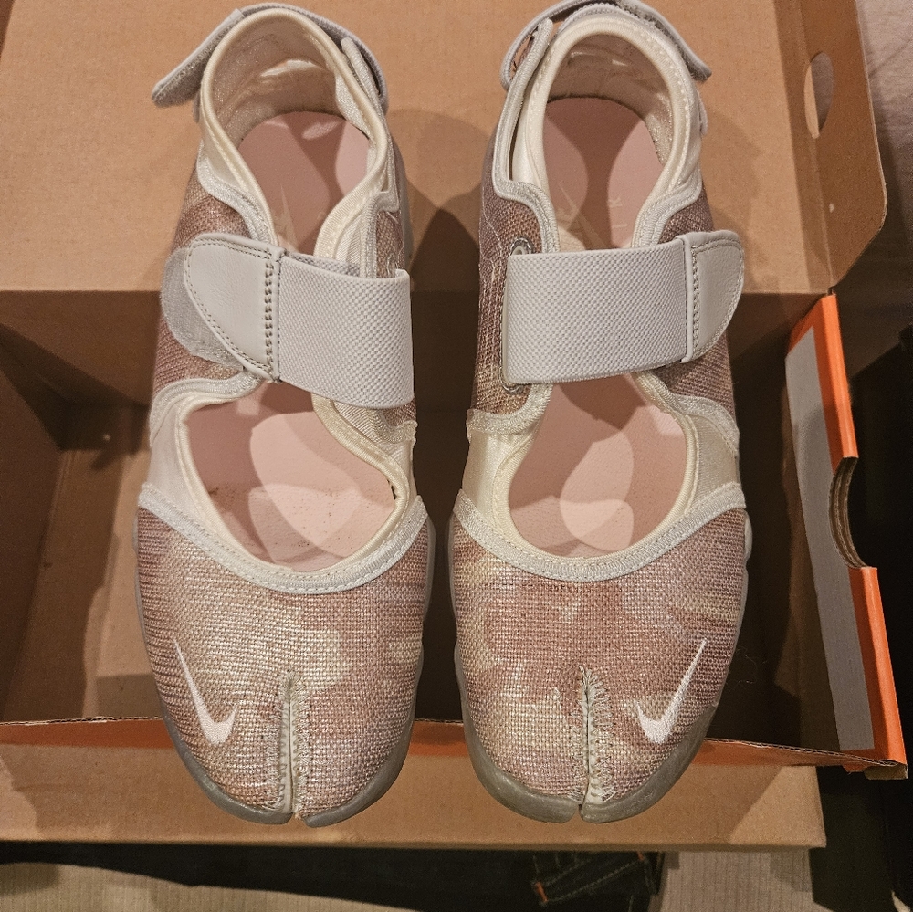 Nike Air Rift